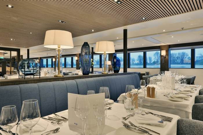 Viva Cruises Viva One - Restaurant 8.jpg